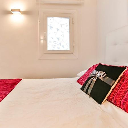 Ghat Apartments Montroig Sitges Kültér fotó