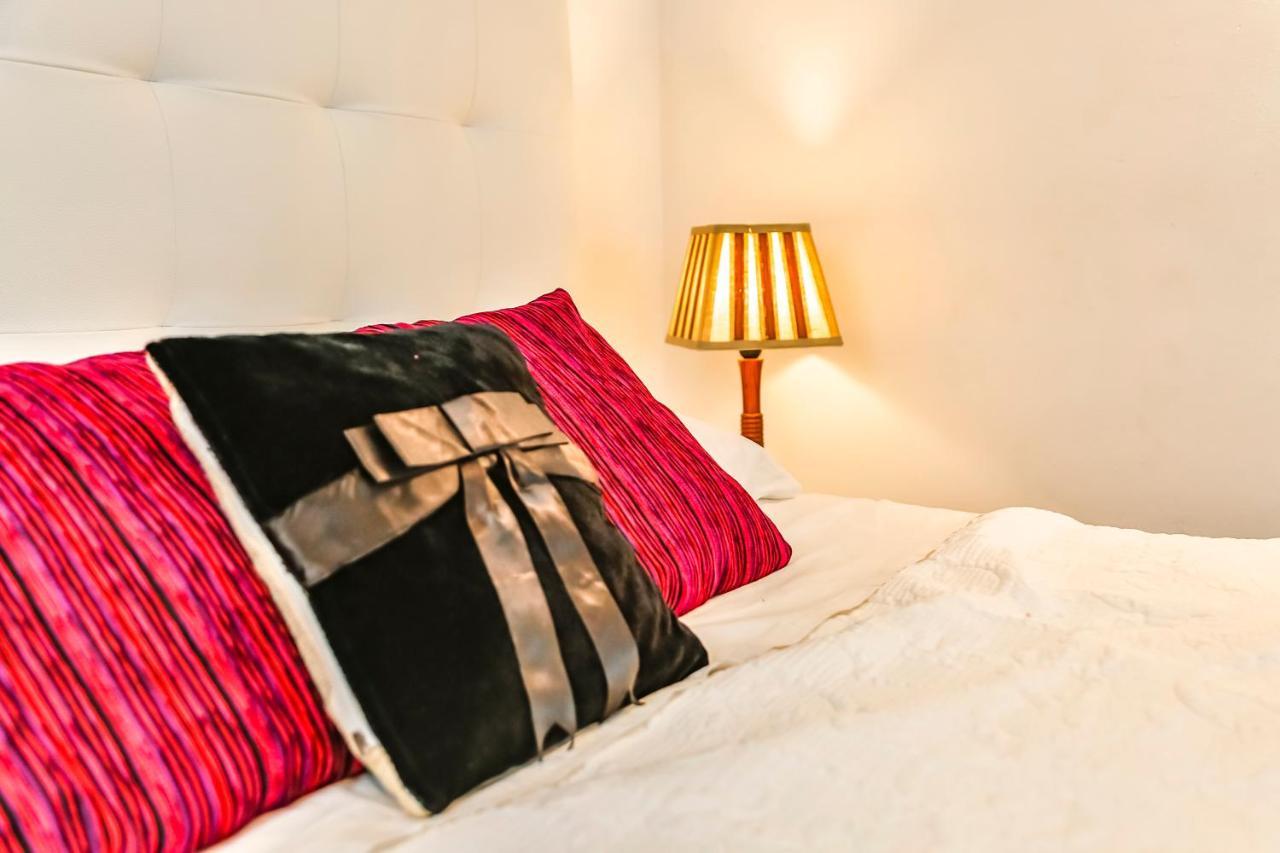 Ghat Apartments Montroig Sitges Kültér fotó