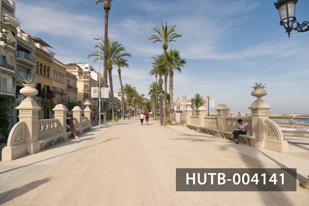 Ghat Apartments Montroig Sitges Kültér fotó